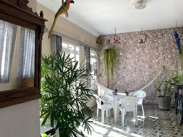 Casa com 300m² 3 quartos e 2 banheiros, à venda, no bairro Centro em Guaratinguetá
