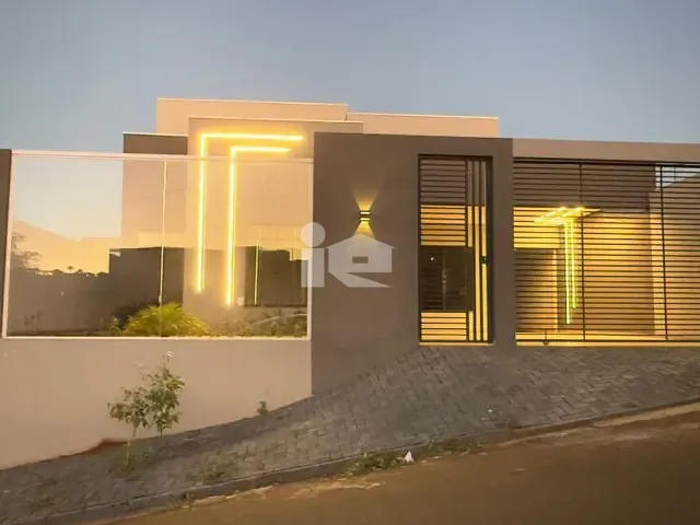Casa com 300m² 3 quartos e 2 banheiros, à venda, no bairro Jardim Moriá em Rolândia