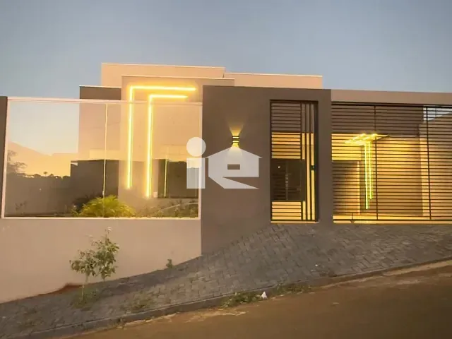 Casa com 300m² 3 quartos e 2 banheiros, à venda, no bairro Jardim Moriá em Rolândia