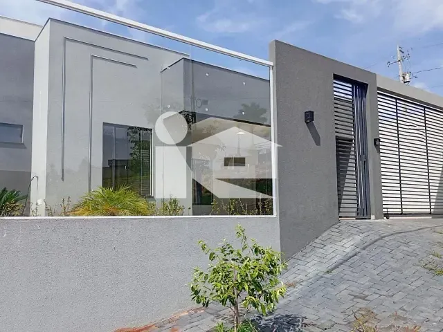 Casa com 300m² 3 quartos e 2 banheiros, à venda, no bairro Jardim Moriá em Rolândia