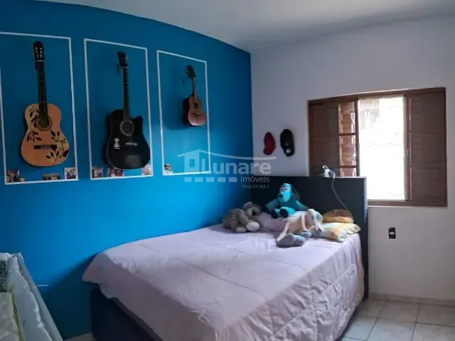 Casa com 300m² 2 quartos e 1 banheiro, à venda, no bairro Jardim Aeroporto I em Mogi das Cruzes