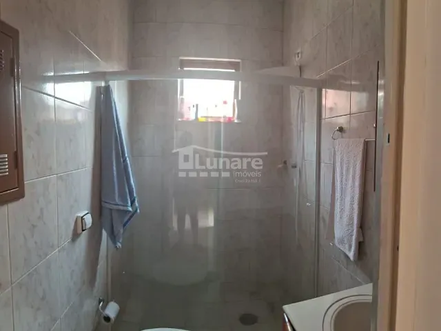Casa com 300m² 2 quartos e 1 banheiro, à venda, no bairro Jardim Aeroporto I em Mogi das Cruzes