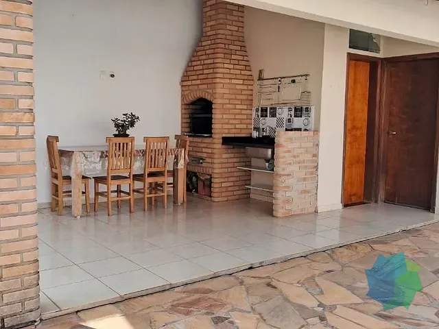 Casa com 362m² 3 quartos e 4 banheiros, à venda, no bairro Condomínio Lagos D'Icaraí em Salto