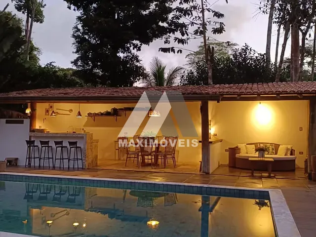 Casa com 1600m² 3 quartos e 4 banheiros, à venda, no bairro Trancoso em Porto Seguro