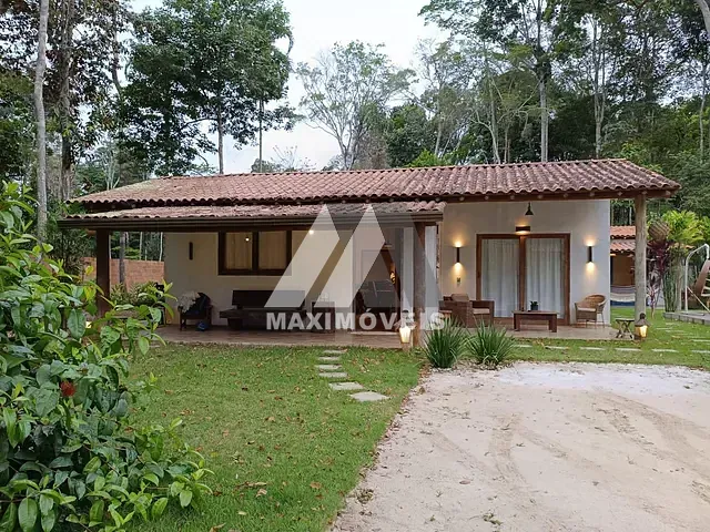 Casa com 1600m² 3 quartos e 4 banheiros, à venda, no bairro Trancoso em Porto Seguro