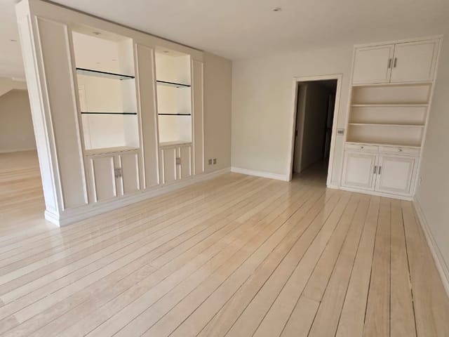 Casa com 517m² 4 quartos e 7 banheiros, à venda, no bairro Barra da Tijuca em Rio de Janeiro