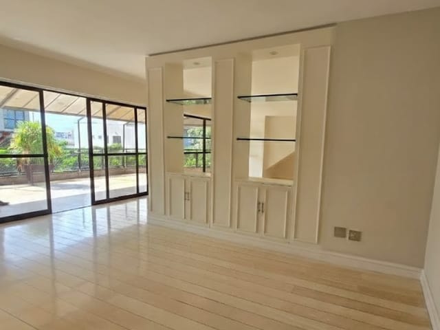 Casa com 517m² 4 quartos e 7 banheiros, à venda, no bairro Barra da Tijuca em Rio de Janeiro