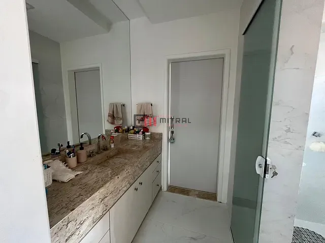 Casa 3 quartos e 2 banheiros, à venda, no bairro Esperança em Londrina
