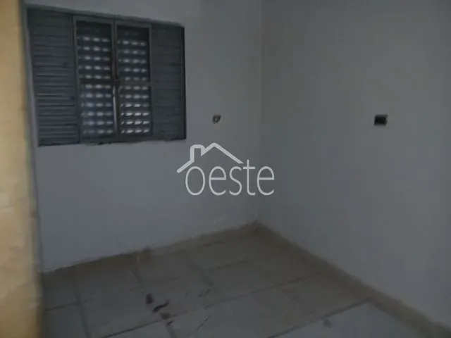 Casa com 50m² 2 quartos e 1 banheiro, para alugar, no bairro Jardim Belo Horizonte em Santa Bárbara D'Oeste