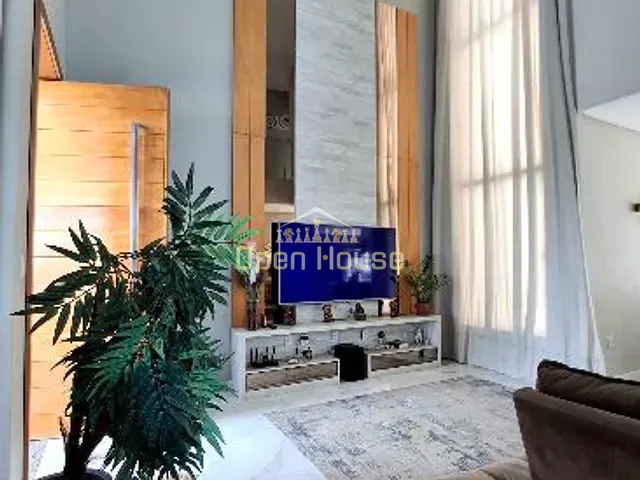 Casa com 444m² 3 quartos e 4 banheiros, à venda, no bairro Casa de Pedra em Volta Redonda