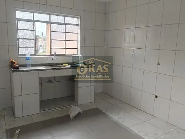 Casa com 146m² 2 quartos e 1 banheiro, à venda, no bairro Vila Fátima em Suzano