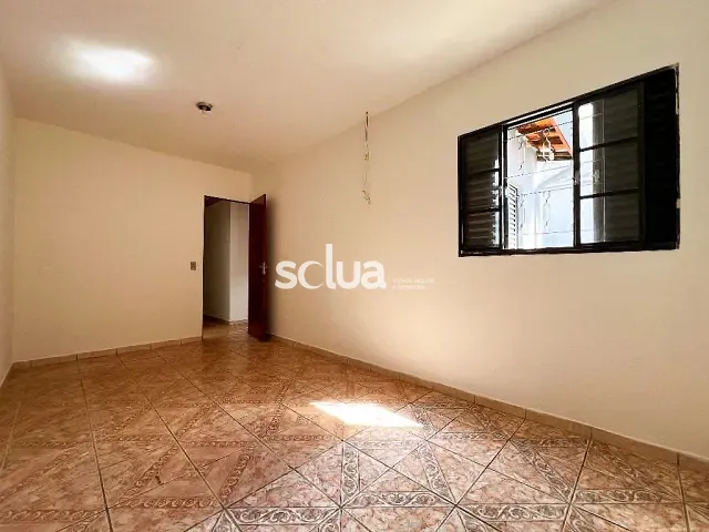 Casa com 133m² 3 quartos e 1 banheiro, para alugar, no bairro Conjunto Habitacional Vila Réggio em Campinas