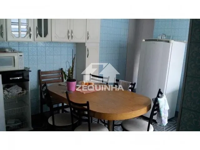 Casa com 300m² 2 quartos e 1 banheiro, à venda, no bairro Bela Vista em Osasco