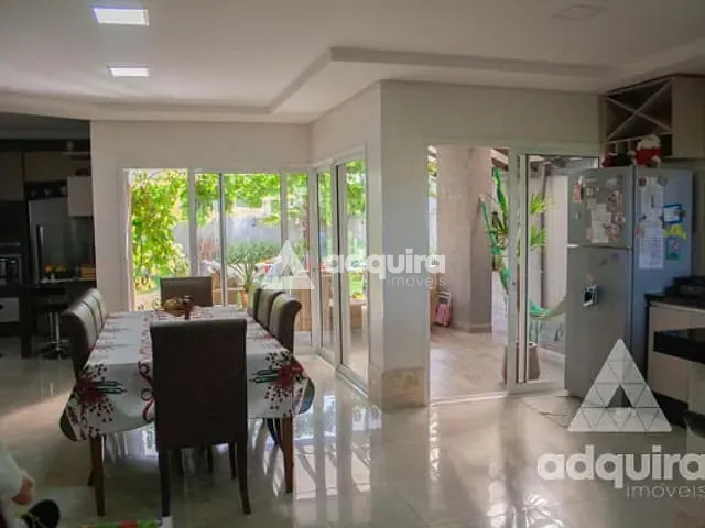 Casa com 360m² 4 quartos e 4 banheiros, à venda, no bairro Jardim Carvalho em Ponta Grossa