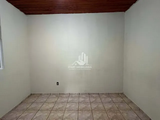 Casa com 196m² 2 quartos e 1 banheiro, à venda, no bairro Conjunto Habitacional Jayme Bigelli em Pederneiras