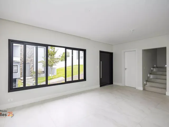 Casa à venda, no bairro Uberaba em Curitiba