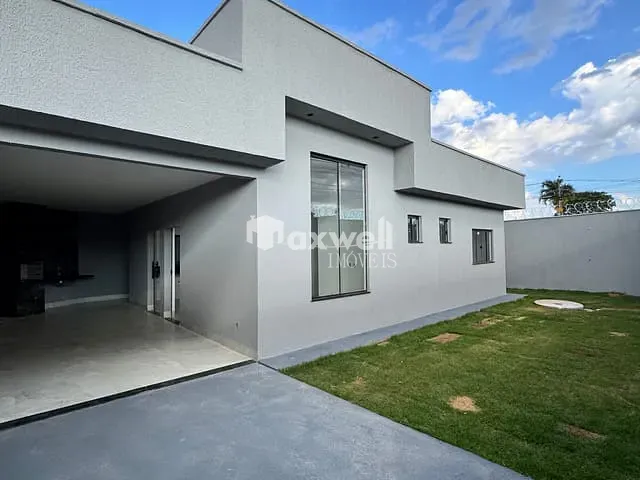 Casa com 200m² 3 quartos e 1 banheiro, à venda, no bairro Parque das Nações em Aparecida de Goiânia