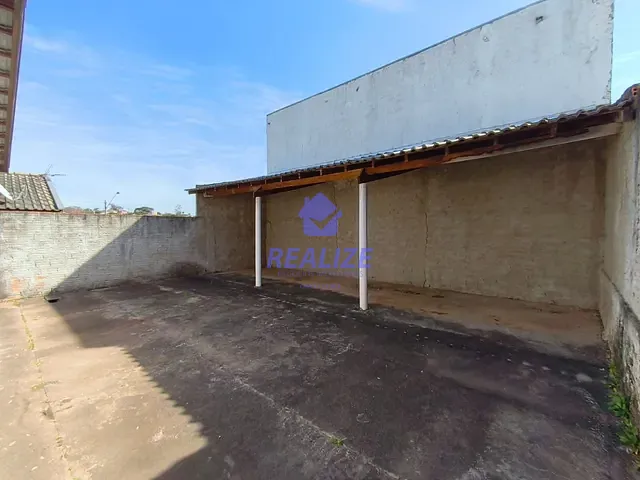 Casa com 200m² 2 quartos e 1 banheiro, à venda, no bairro Conjunto Habitacional Flora Rica em Botucatu