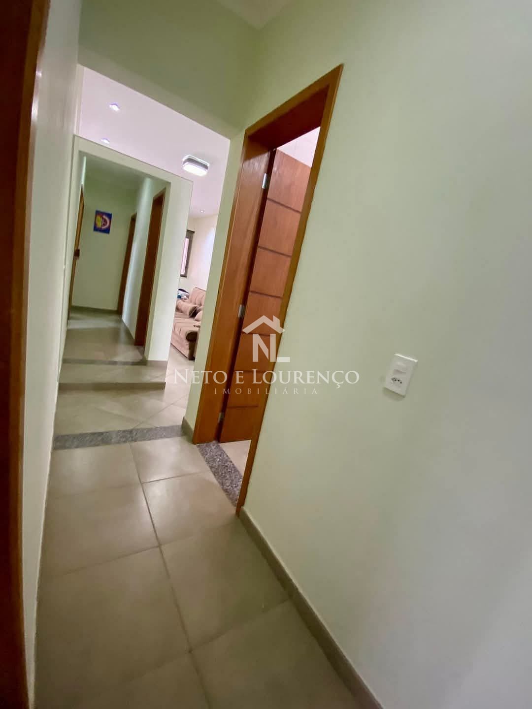 Casa à venda com 3 quartos, 130m² - Foto 8