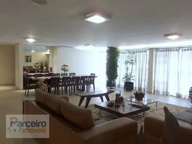 Casa com 1000m² 3 quartos e 7 banheiros, à venda, no bairro Campo Belo em São Paulo