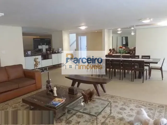 Casa com 1000m² 3 quartos e 7 banheiros, à venda, no bairro Campo Belo em São Paulo