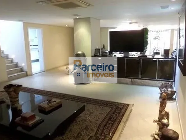 Casa com 1000m² 3 quartos e 7 banheiros, à venda, no bairro Campo Belo em São Paulo