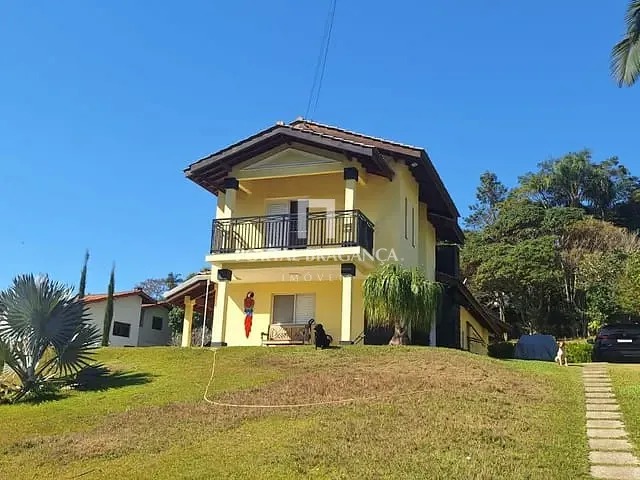Casa com 2355m² 4 quartos e 6 banheiros, à venda, no bairro Condomínio Jardim das Palmeiras em Bragança Paulista