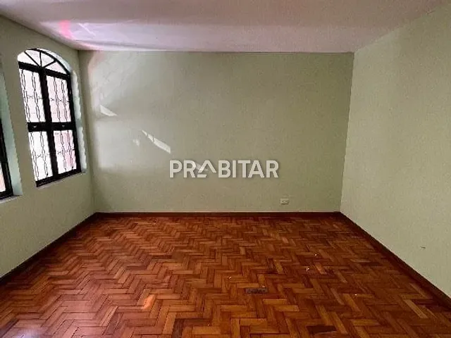 Casa com 244m² 4 quartos e 2 banheiros, à venda, no bairro Alto da Lapa em São Paulo