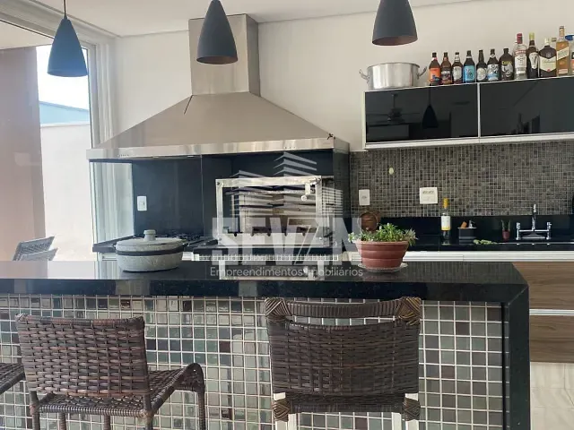 Casa com 450m², à venda, no bairro Residencial Village Campo Novo em Bauru