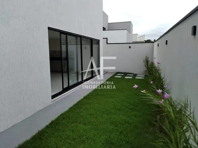 Casa com 253m², à venda, no bairro Parque dos Pinheiros em Tremembé