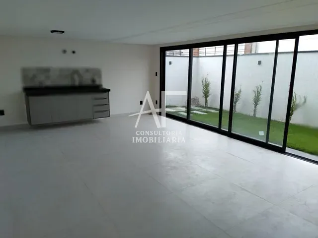 Casa com 253m², à venda, no bairro Parque dos Pinheiros em Tremembé