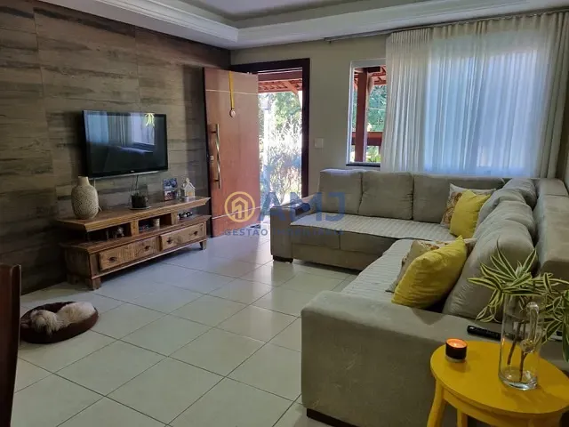 Casa com 250m² 3 quartos e 2 banheiros, à venda, no bairro Sítio de Recreio Ipê em Goiânia