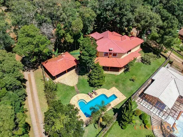 Casa com 1100m² 3 quartos e 2 banheiros, à venda, no bairro Residencial Parque Itapetinga em Atibaia