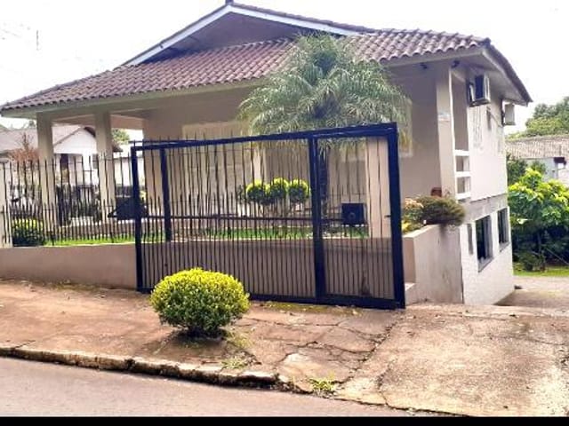 Foto do Casa - Casa duplex com  dois dormitórios, em terreno todo cercado, à venda no bairro  Barra do Forqueta no município de  Arroio do Meio / RS | Executivo Imóveis