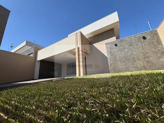 Casa com 301m² 3 quartos e 2 banheiros, à venda, no bairro Residencial Belmonte em Rolândia