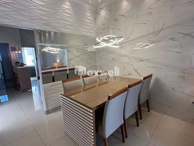 Casa com 192m² 3 quartos e 2 banheiros, à venda, no bairro Residencial Village Garavelo em Aparecida de Goiânia