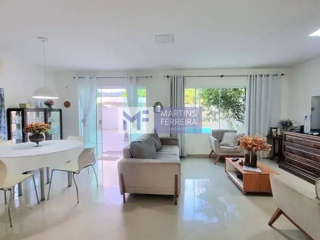 Casa 4 quartos e 4 banheiros, à venda, no bairro Vargem Pequena em Rio de Janeiro