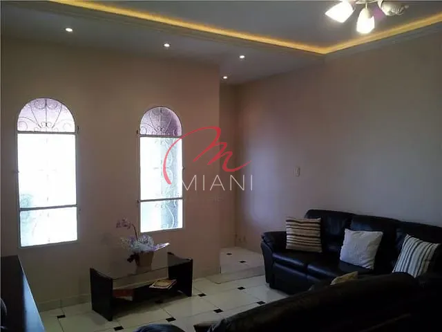 Casa com 250m² 2 quartos e 2 banheiros, à venda, no bairro Jardim Maria Luiza em São Paulo
