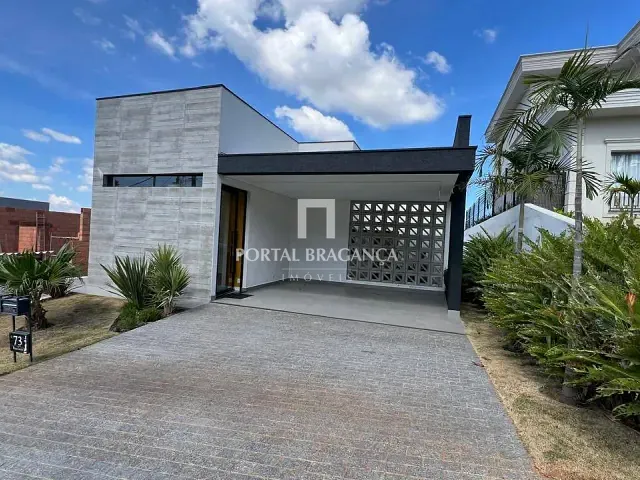 Casa com 455m² 4 quartos e 5 banheiros, à venda, no bairro Condomínio Residencial Campos do Conde em Bragança Paulista