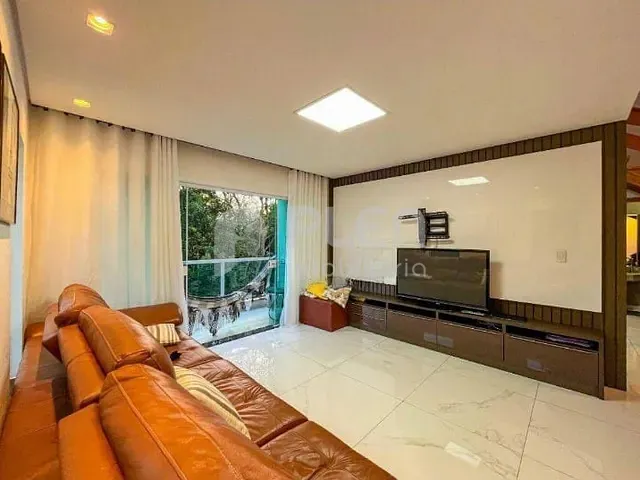 Casa com 1000m² 4 quartos e 7 banheiros, à venda, no bairro Cumbari em Mairiporã