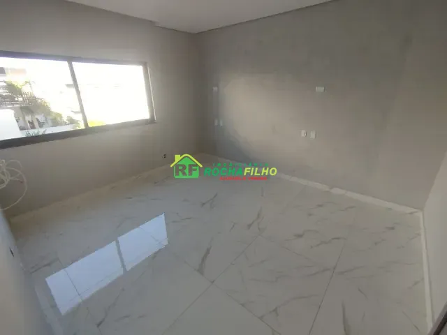 Casa com 201m² 4 quartos e 4 banheiros, para alugar, no bairro Novo Uruguai em Teresina