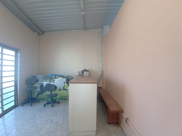 Casa com 880m² 3 quartos e 2 banheiros, à venda, no bairro Jardim Ipê em São João da Boa Vista