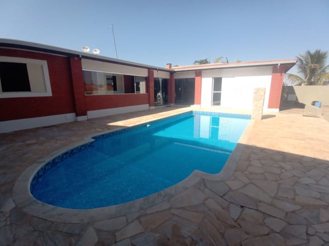 Casa com 880m² 3 quartos e 2 banheiros, à venda, no bairro Jardim Ipê em São João da Boa Vista