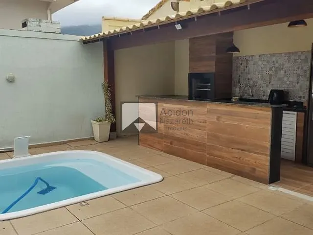 Casa com 380m² 4 quartos e 5 banheiros, à venda, no bairro Piratininga em Niterói