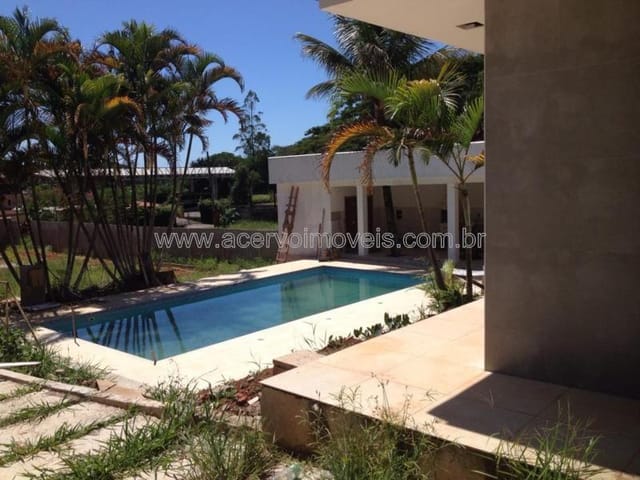 Casa com 2465m² 4 quartos e 6 banheiros, à venda, no bairro Parque Jardim da Serra em Juiz de Fora