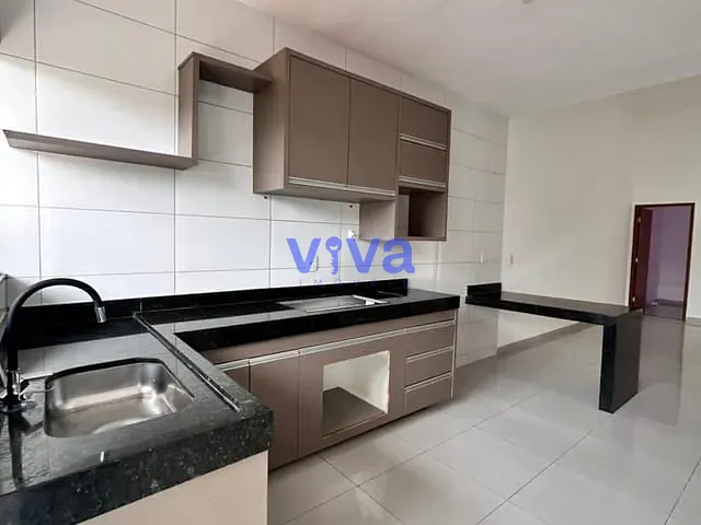Casa 3 quartos e 2 banheiros, para alugar, no bairro Cidade Vera Cruz em Aparecida de Goiânia