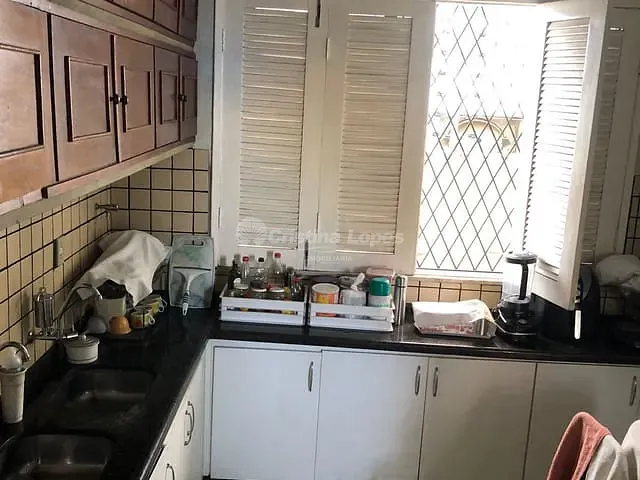 Casa 4 quartos e 2 banheiros, à venda, no bairro Centro em Teresina