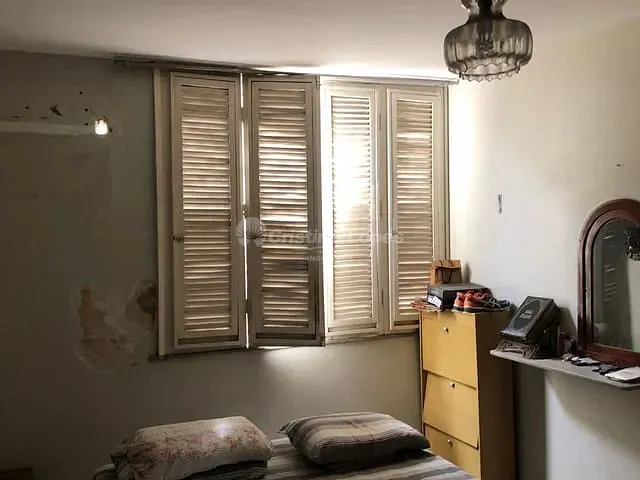 Casa 4 quartos e 2 banheiros, à venda, no bairro Centro em Teresina