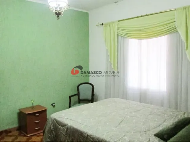 Casa com 228m² 2 quartos e 1 banheiro, à venda, no bairro Vila Aquilino em Santo André