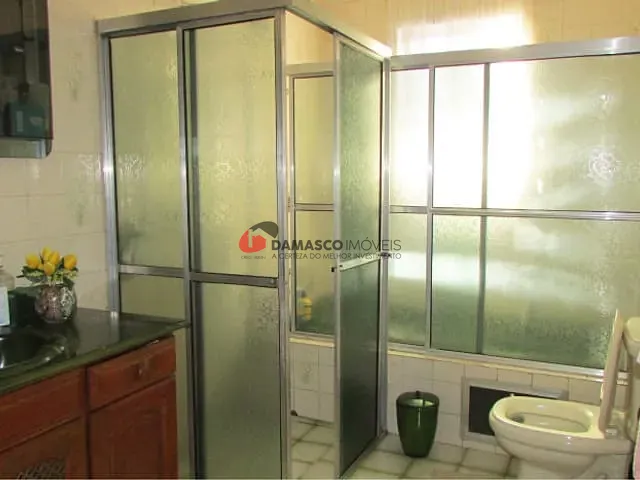 Casa com 228m² 2 quartos e 1 banheiro, à venda, no bairro Vila Aquilino em Santo André